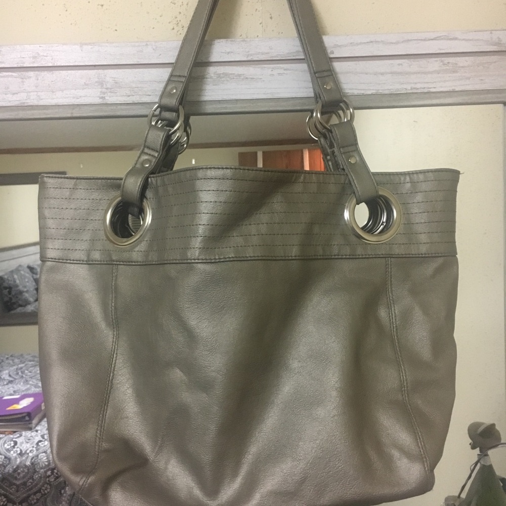 Tote/ clean inside 🧼 Maude rarely used